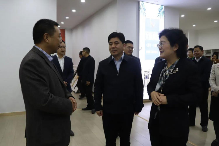 微信图片_20201128103603.jpg 微信图片_20201128103603.jpg